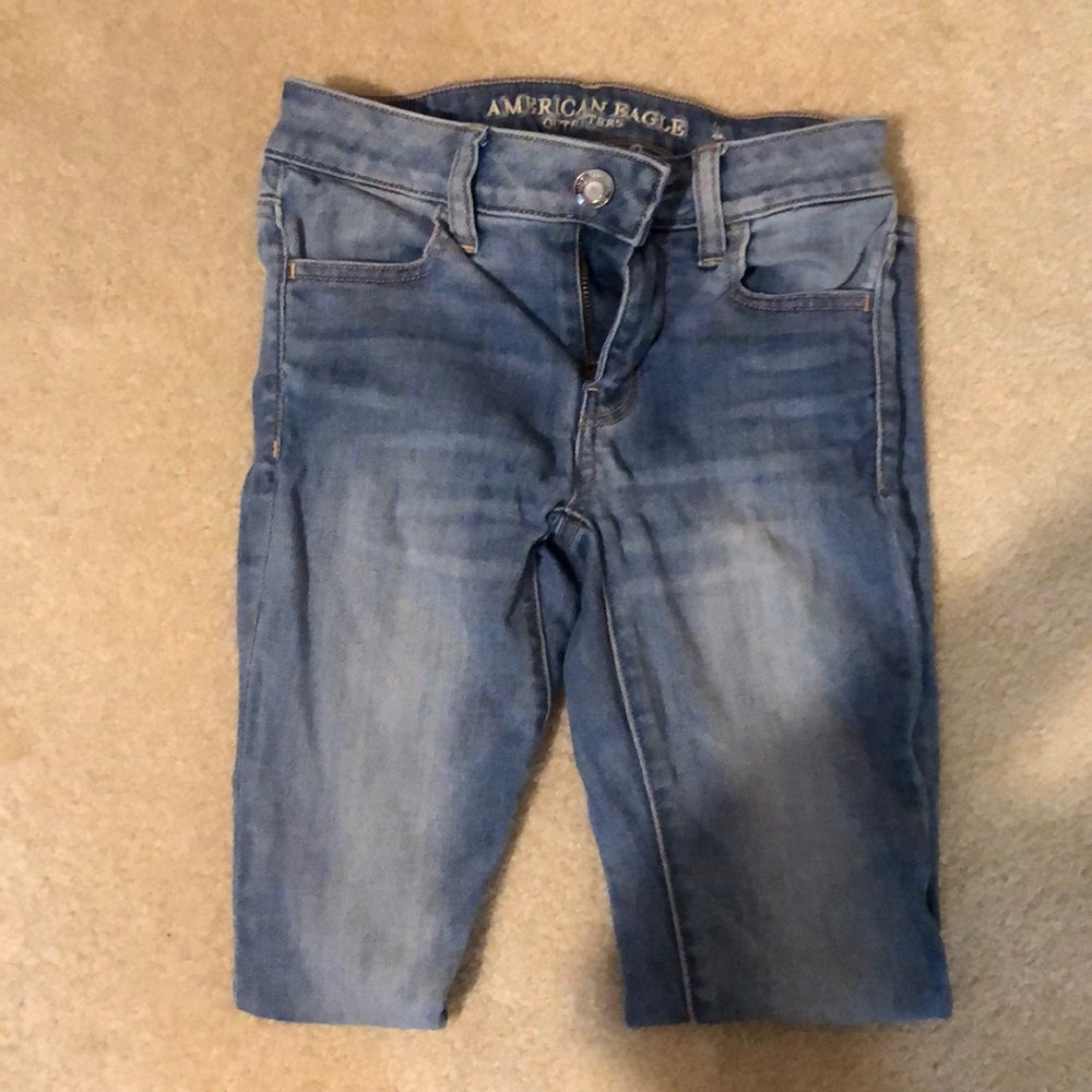 AE light wash jeans size 0 SHORT